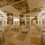 Delphin Imperial Lara