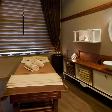 Delphin Imperial Lara