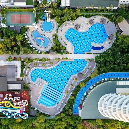 Delphin Imperial Lara 5*