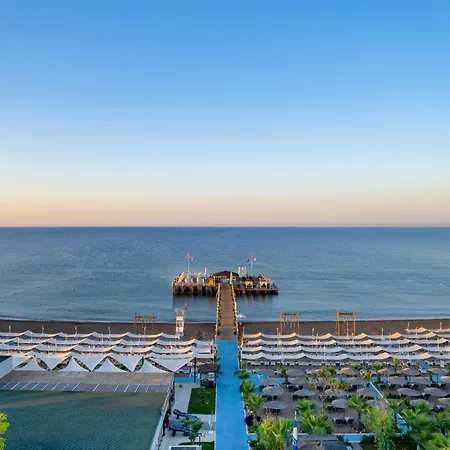 Delphin Imperial Lara Feriested Antalya
