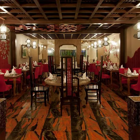 劳拉德尔芬帝国度假村