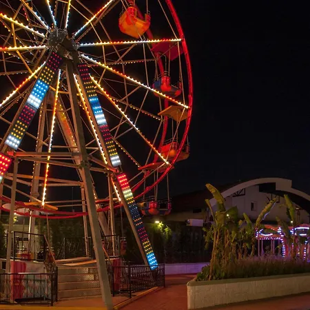 劳拉德尔芬帝国度假村