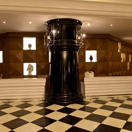 劳拉德尔芬帝国度假村