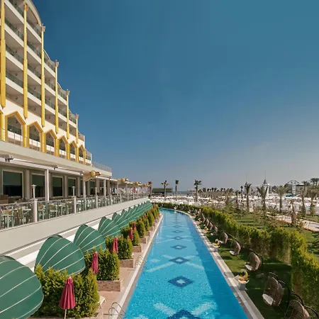 度假村 劳拉德尔芬帝国度假村