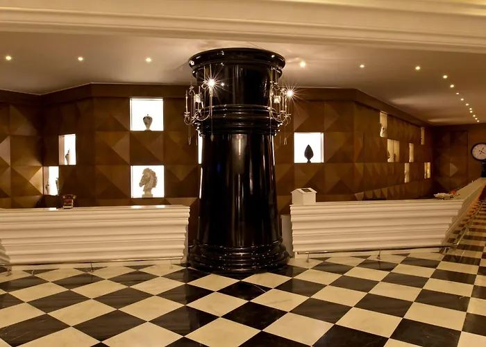 Delphin Imperial Lara