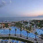 Delphin Imperial Lara